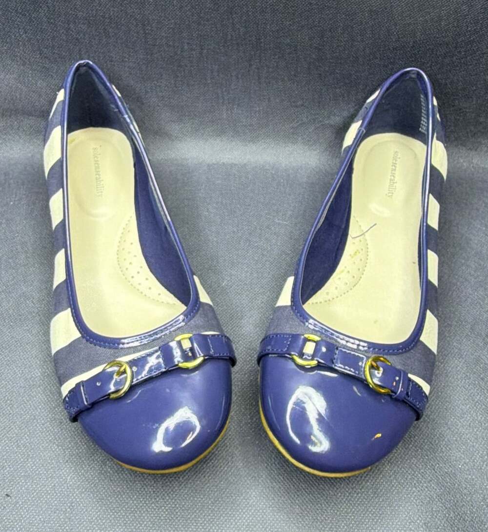 Naturalizer Solesenseability Sailor Navy Blue and White Patent Leather Heels Wom